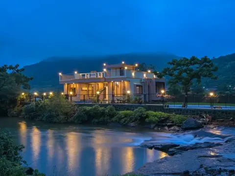 Diamond in Karandoli, Lonavala
